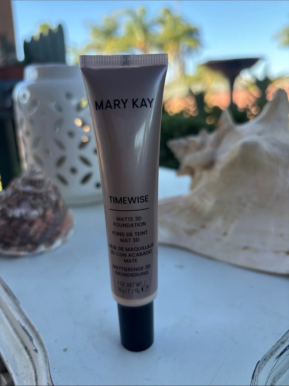 Mary Kay Timewise Matte 3D Foundation - light